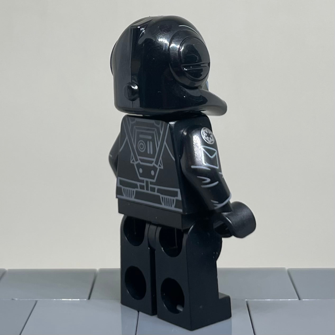 Imperial V-Wing Pilot - CHB