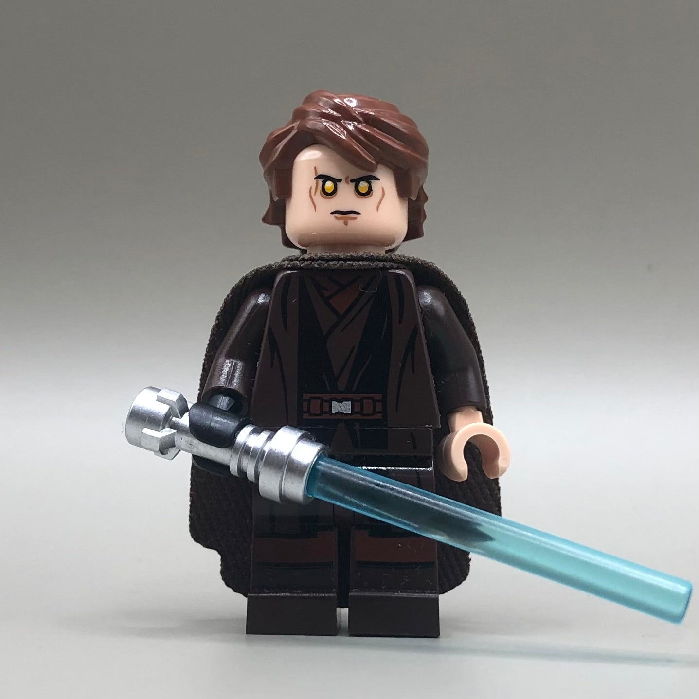 Saber Hilt - LEGO® Part