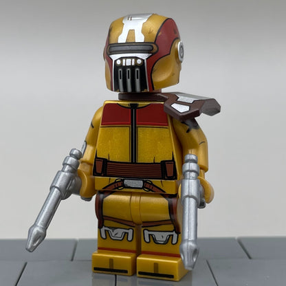 The Rookie Hunter, Pearl Gold Alt - TBW