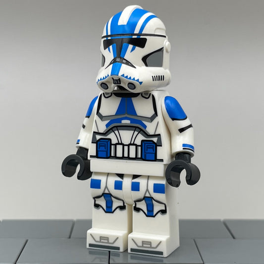 501st Lieutenant, White Legs - PTCS