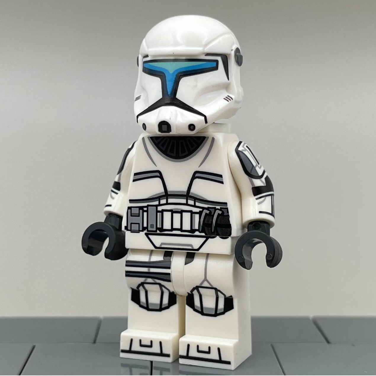 Omega Squad, White Armor- CFL