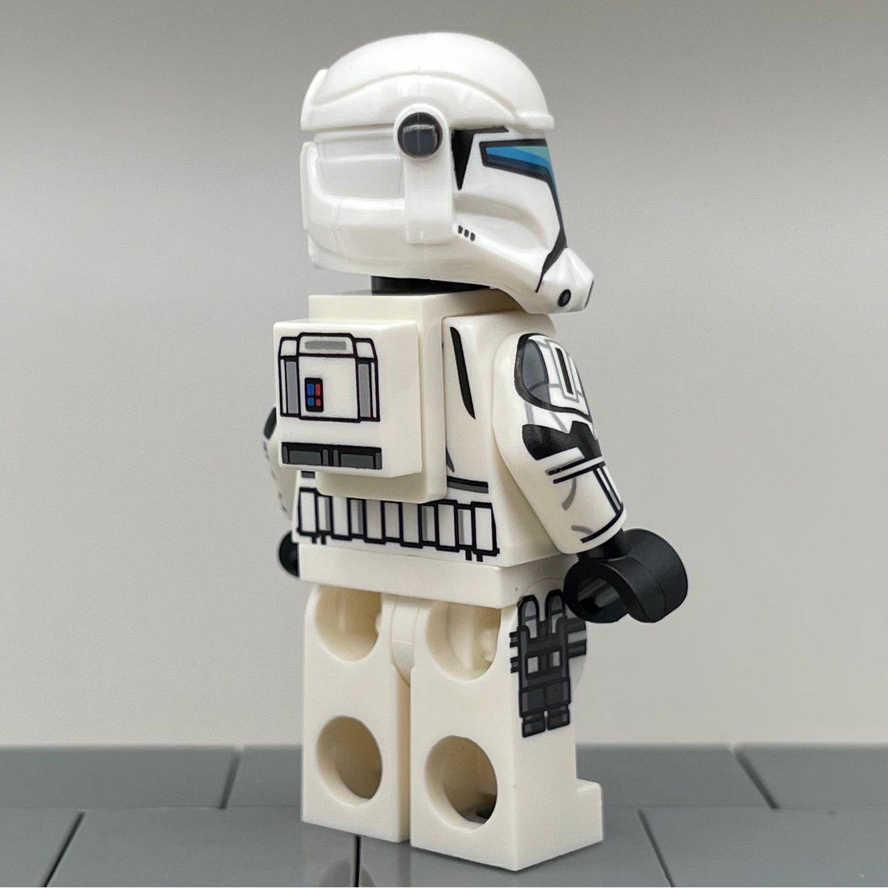 Omega Squad, White Armor- CFL