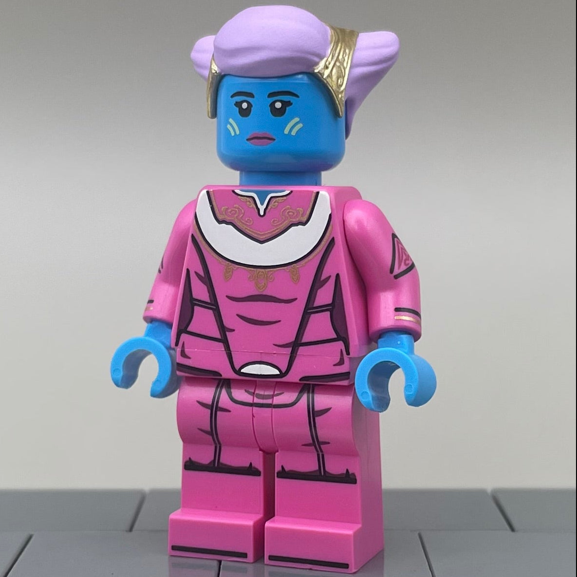 Magenta Minister Alt - BDM